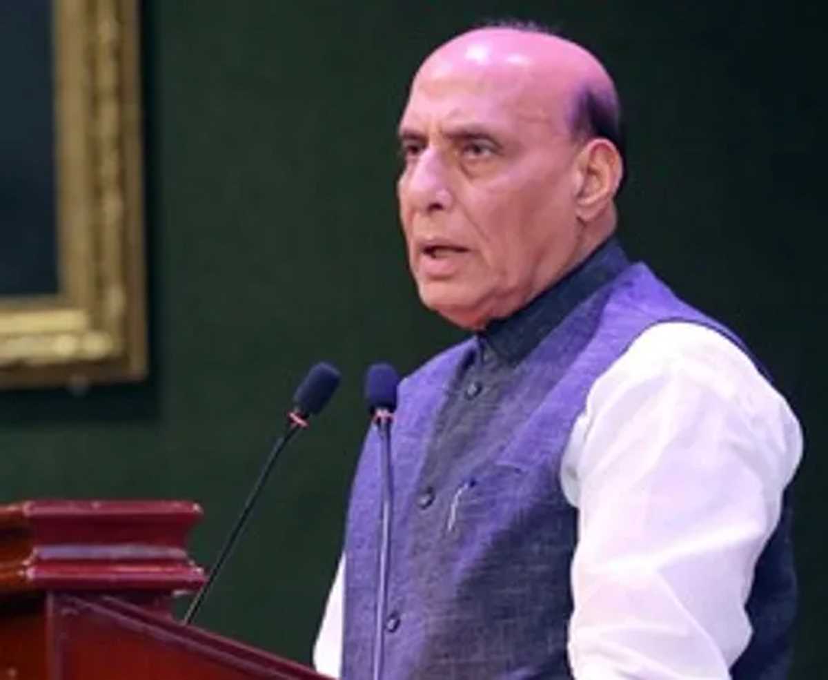 21,772 करोड़ रुपये के रक्षा प्रस्तावों को मंजूरी, अटैक क्राफ्ट और हेलीकॉप्टर्स की होगी खरीद